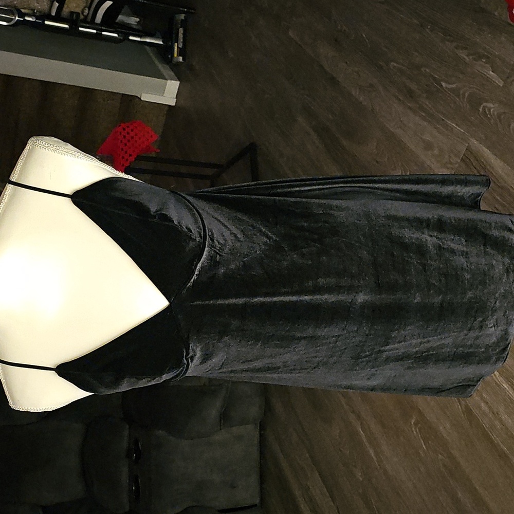 Victoria Secret Womens NWOTS sz Large Black Velvet Lingerie/Dress. BEAUTIFUL
